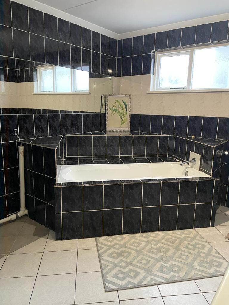 Coastwave Guest House Walvis Bay Ngoại thất bức ảnh