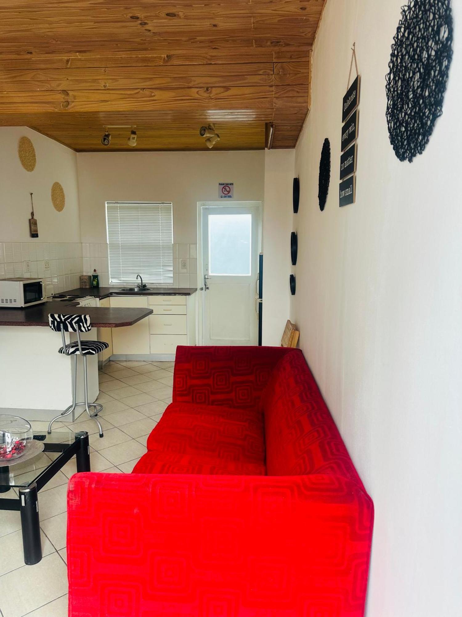 Coastwave Guest House Walvis Bay Ngoại thất bức ảnh