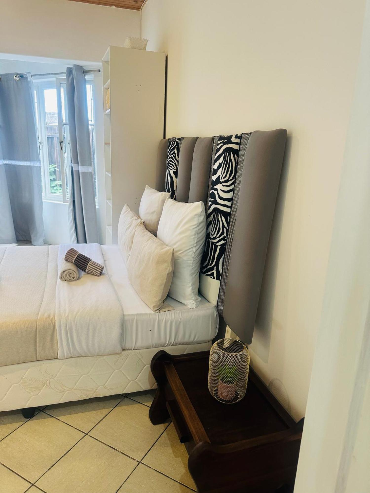 Coastwave Guest House Walvis Bay Ngoại thất bức ảnh